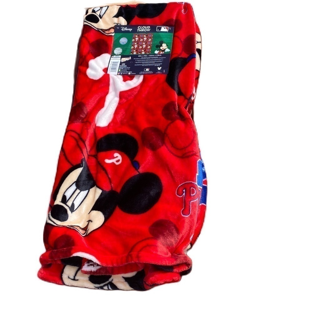 Disney Mickey Mouse Phillies Cloud Throw Blanket NEW Philadelphia MLB Baseball